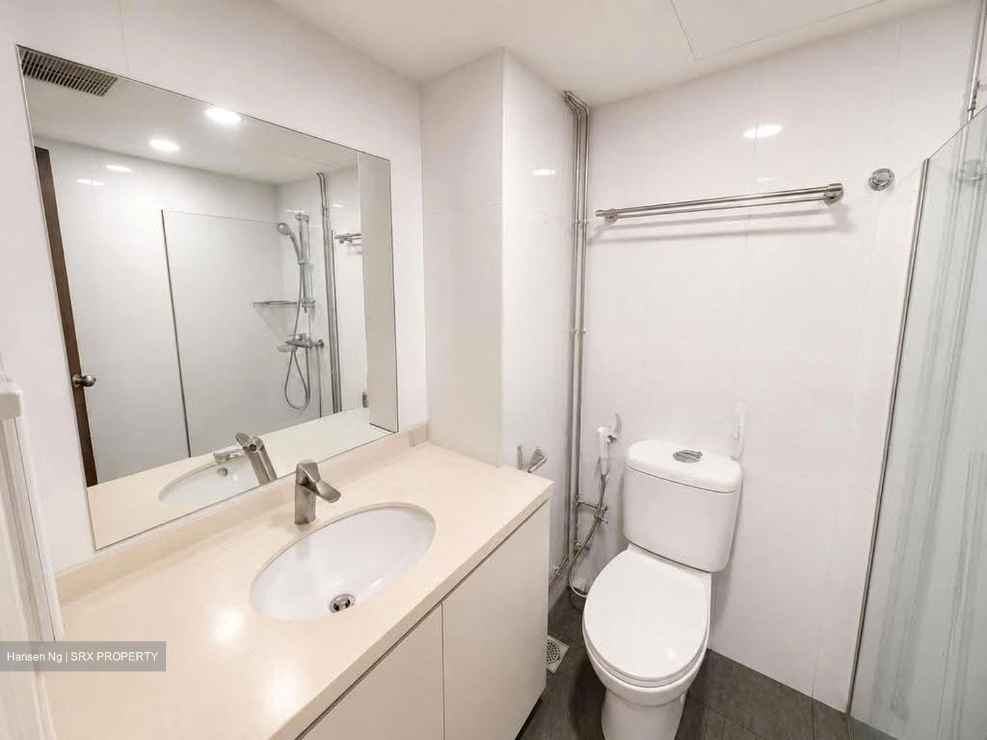International Plaza (D2), Apartment #609657891